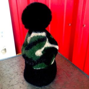 Fashionable Fun Warm Pom Pom Beanie